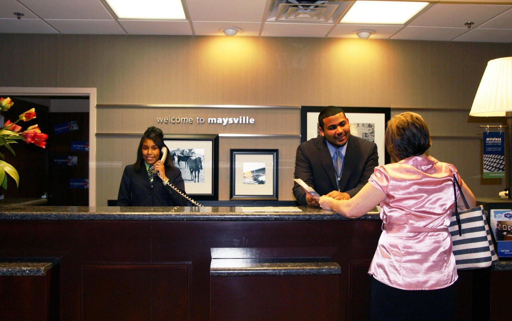 Hampton Inn Maysville מראה פנימי תמונה